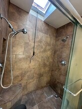 2033 N Manning St in Burbank, CA - Foto de edificio - Building Photo