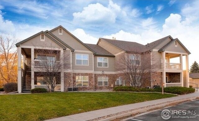 5225 White Willow Dr in Fort Collins, CO - Foto de edificio