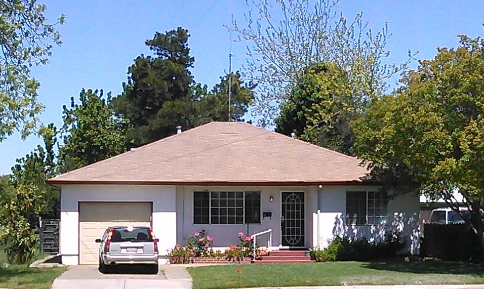 601 A St in Galt, CA - Building Photo