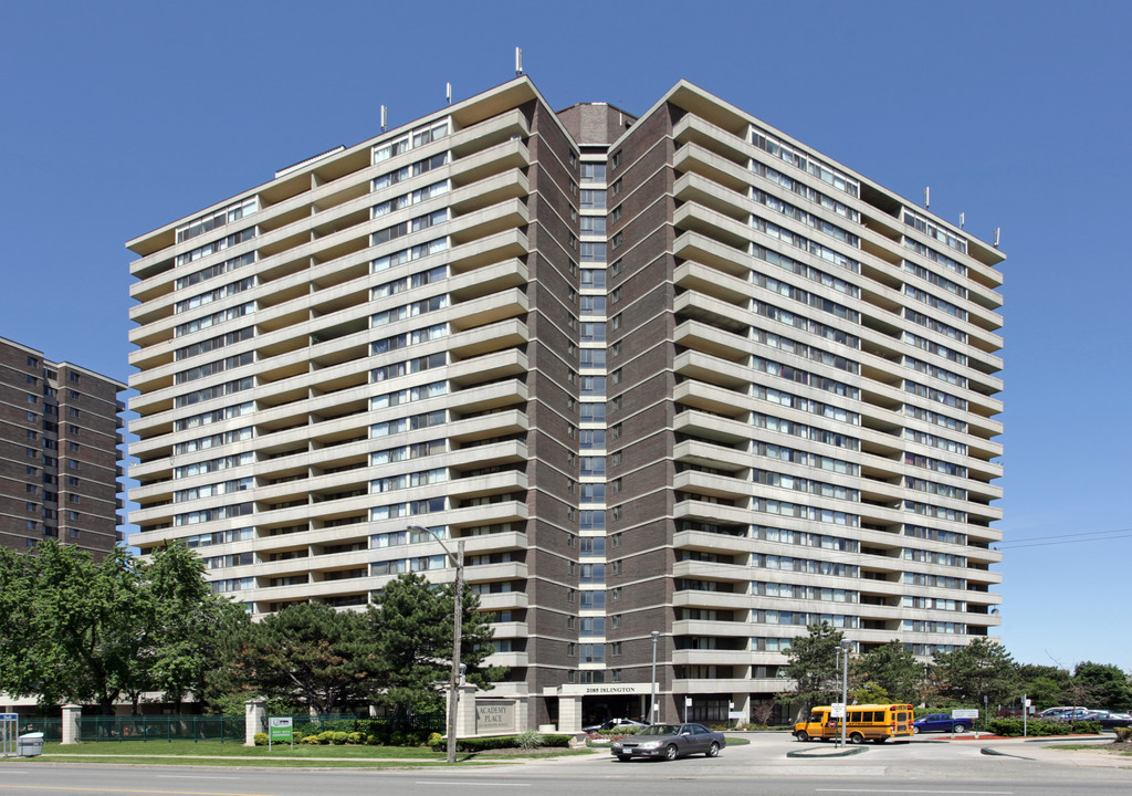 Academy Place in Toronto, ON - Building Photo