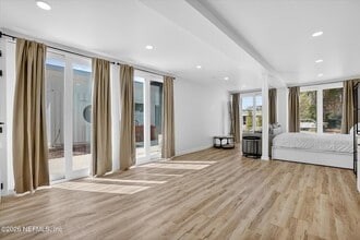 8778 Waterfront Terrace, Unit B in Jacksonville, FL - Building Photo - Building Photo