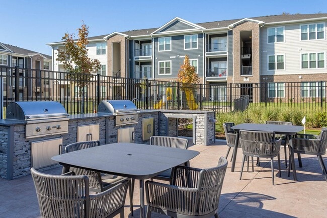 Viridian Apartments in Bowling Green, KY - Foto de edificio - Building Photo