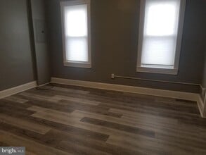 329 N Burlington St in Gloucester City, NJ - Building Photo - Building Photo