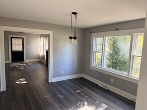 1828 Statesville Blvd in Salisbury, NC - Building Photo - Building Photo