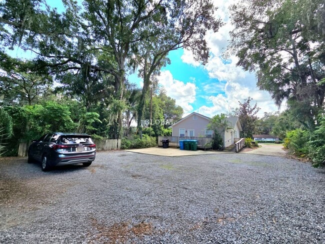 581 E Horatio Ave in Maitland, FL - Building Photo - Building Photo