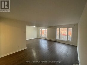 1402 Everton St in Pickering, ON - Building Photo - Building Photo