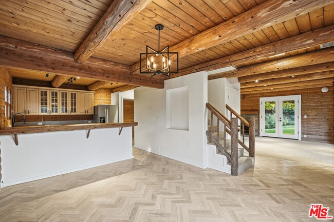 property at 373 Loftyhill Dr