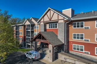 The Belvedere at Chapelwood in Maple Grove, MN - Building Photo - Building Photo