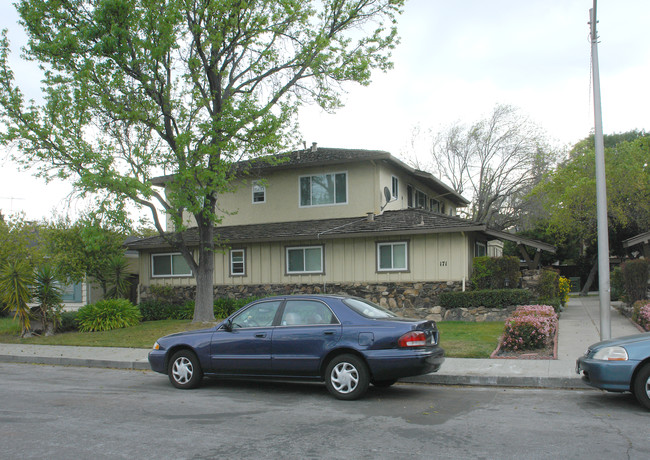 161-171 Warren Dr in Santa Clara, CA - Building Photo - Building Photo