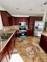 5142 37th St E in Dickinson, TX - Building Photo - Building Photo