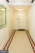 20930 Valley Forge Cir in King of Prussia, PA - Building Photo - Building Photo