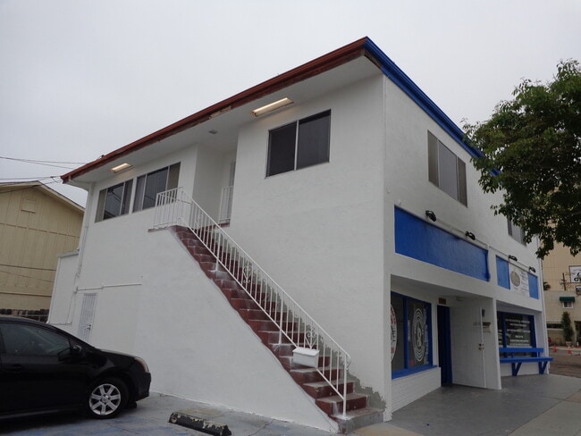 property at 4876 Cass St