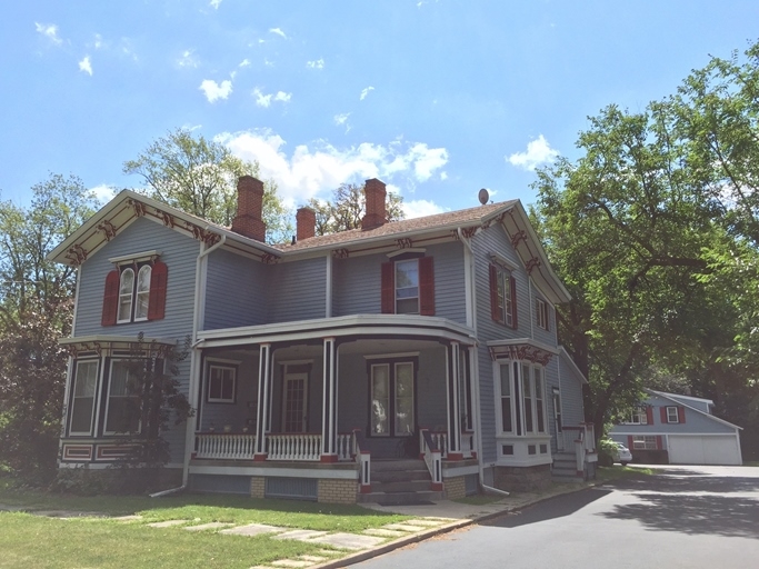 345 High St in Lockport, NY - Building Photo