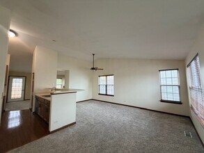 2418 Oneida Ln in Naperville, IL - Building Photo - Building Photo