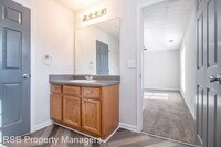3903 Riverside Pkwy photo'