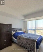 4900 Glen Erin Dr in Mississauga, ON - Building Photo - Building Photo