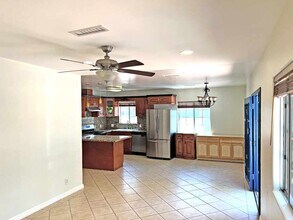 2330 S Mansfield Ave in Los Angeles, CA - Building Photo - Building Photo