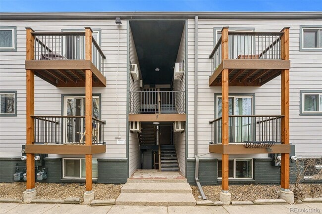 16259 W 10th Ave, Unit F2 in Golden, CO - Foto de edificio - Building Photo