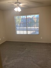 14145 N 92nd St, Unit 2011 in Scottsdale, AZ - Building Photo - Building Photo