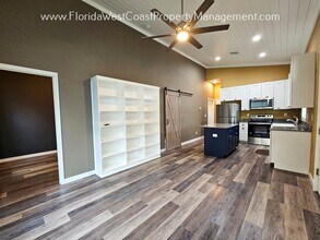 575 18th St E in Bradenton, FL - Building Photo - Building Photo