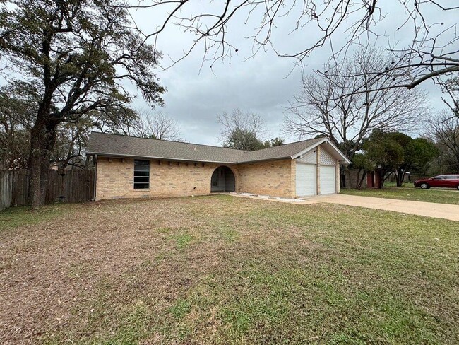 12505 Rainbow Ct in Austin, TX - Building Photo - Building Photo