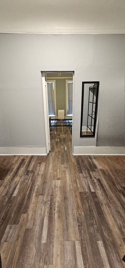 2739 N Calvert St-Unit -Apt 1 in Baltimore, MD - Building Photo - Building Photo