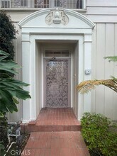 135 Canon Dr in Beverly Hills, CA - Building Photo - Building Photo