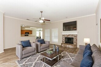 125 Adams Dr in Crowley, TX - Building Photo - Building Photo