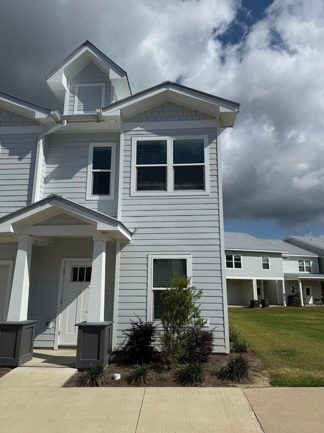 property at 202 Date Palm Ln