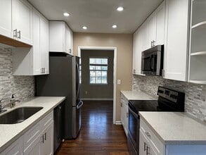 1221 Winifred Dr in Tallahassee, FL - Building Photo - Building Photo