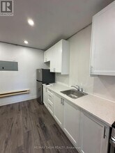 565 Yonge St in Toronto, ON - Building Photo - Building Photo