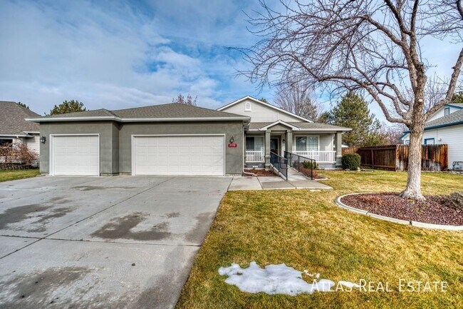 3598 E Arborvitae Ct in Boise, ID - Building Photo - Building Photo