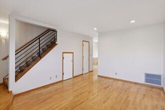 6449 Barrie Rd in Minneapolis, MN - Building Photo - Building Photo