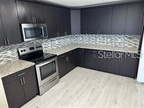 759 Clifton Hills St in Orlando, FL - Building Photo - Building Photo