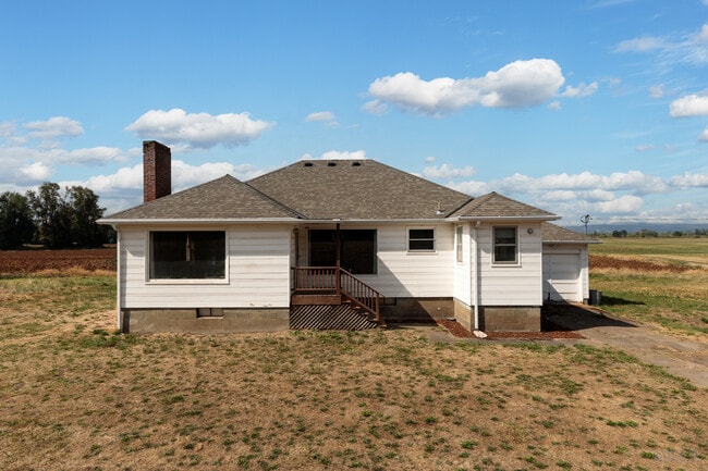 33491 NW Reeder Rd in Portland, OR - Building Photo - Building Photo