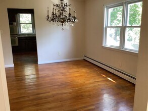 115 Curtis Dr in Sound Beach, NY - Building Photo - Building Photo