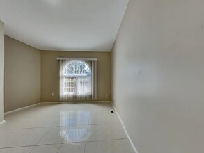 2203 Curtis Dr N in Clearwater, FL - Building Photo - Building Photo