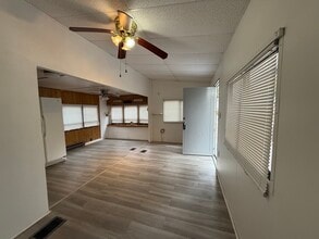 3000 Clarcona Rd in Apopka, FL - Building Photo - Building Photo