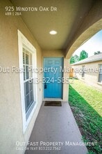 925 Windton Oak Dr in Ruskin, FL - Building Photo - Building Photo