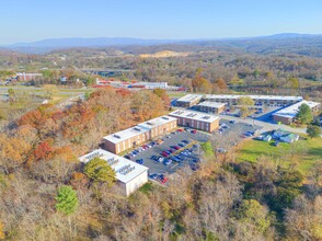 Ridgeview Apartments in Blacksburg, VA - Building Photo - Building Photo