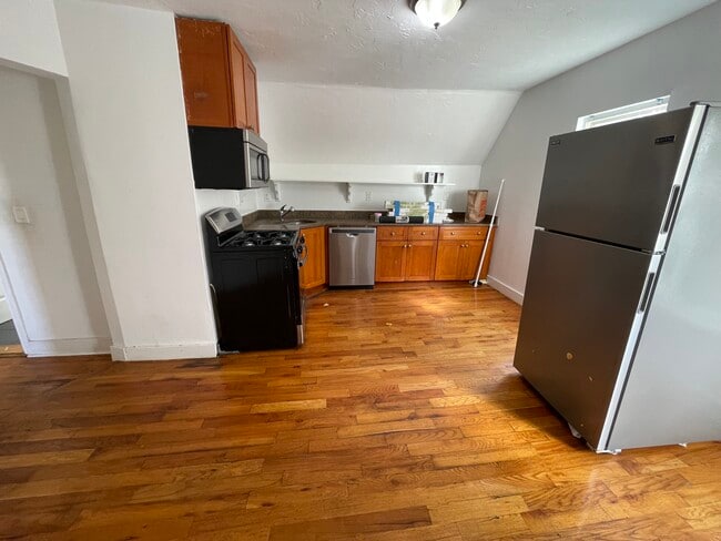 91 Devon St, Unit 3, Unit 3