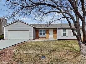 1252 S Argonne Cir in Aurora, CO - Building Photo