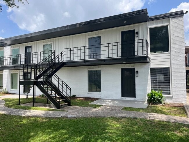 1701 Johanna Dr