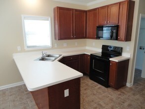 85 Dove Pointe Ln in Clayton, NC - Building Photo - Building Photo