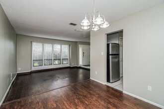 235 S Shadow Bay Dr in Orlando, FL - Building Photo - Building Photo