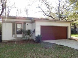 2950 Bay Shore Dr in Tallahassee, FL - Building Photo
