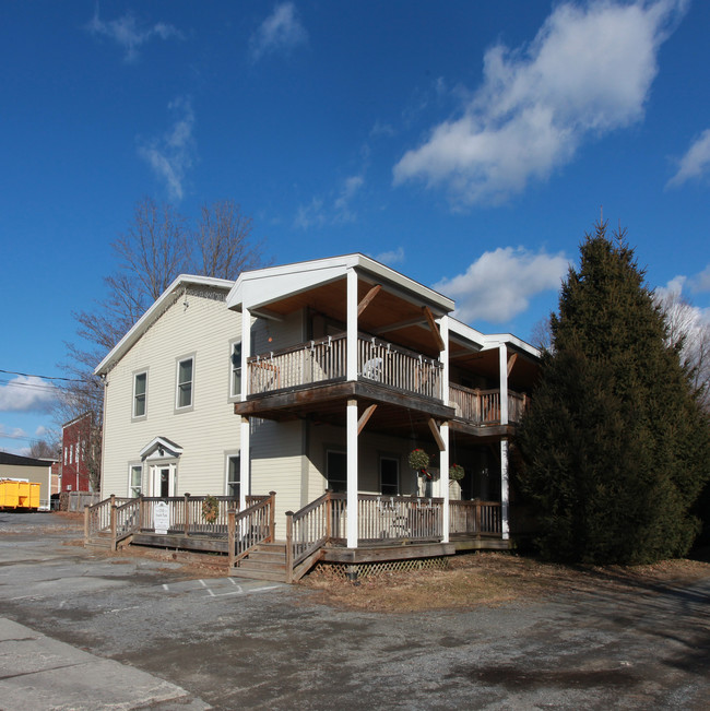 1 S Park St in Cambridge, NY - Building Photo - Building Photo