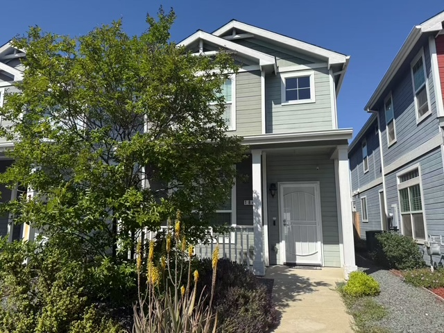 property at 184 Ivy St