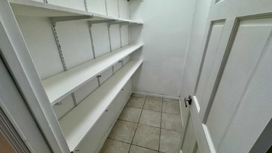 1254 N Bosworth Ave in Chicago, IL - Building Photo - Building Photo