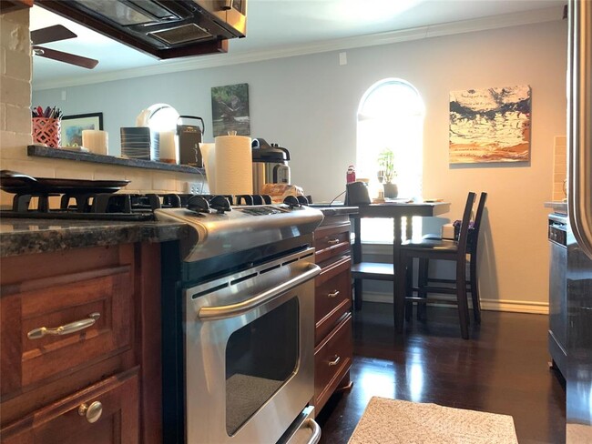 property at 407 E 45th St